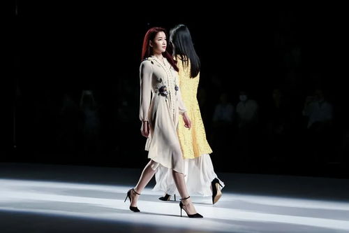 萬(wàn)方服飾 旖旎一夢(mèng),天衣無(wú)縫 2020廣東時(shí)裝周 秋季